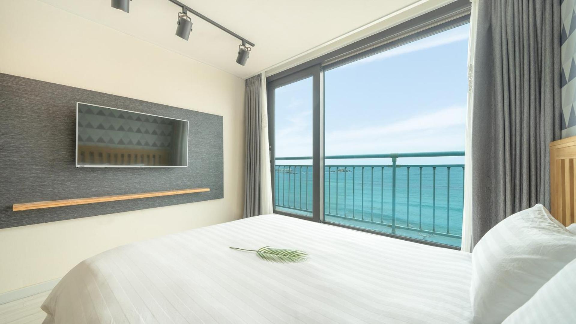 Goseong Littlesquare Oceanview Pension Chambre photo