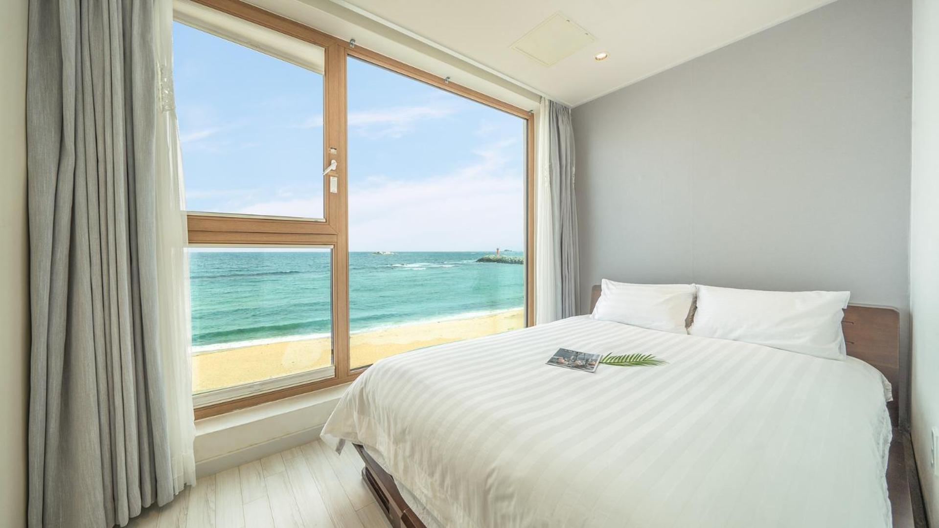 Goseong Littlesquare Oceanview Pension Chambre photo