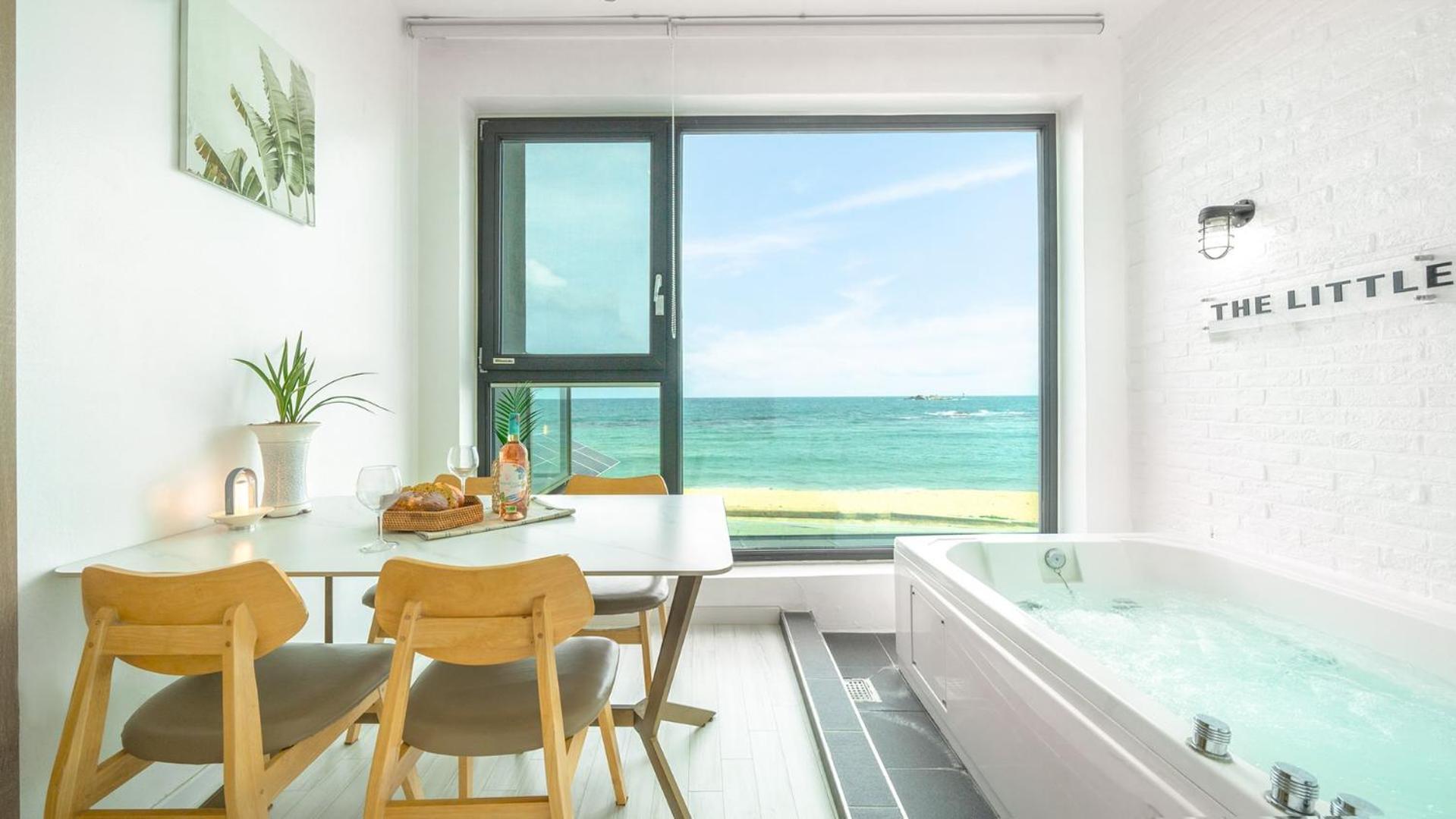 Goseong Littlesquare Oceanview Pension Chambre photo