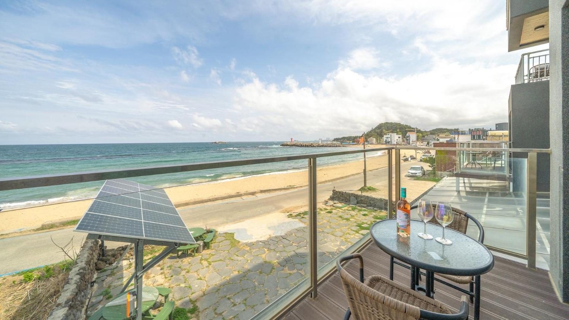 Goseong Littlesquare Oceanview Pension Chambre photo